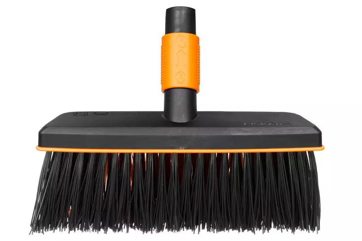 Fiskars QuikFit Pihaharja - Puutarhatyökalut - 5905568355324 - 1